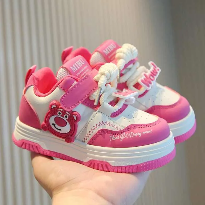 حذاء رياضي على شكل دب لطيف للأطفال والفتيان . Cute Bear Shape Kids Boys Girls Sneakers White Lace Up