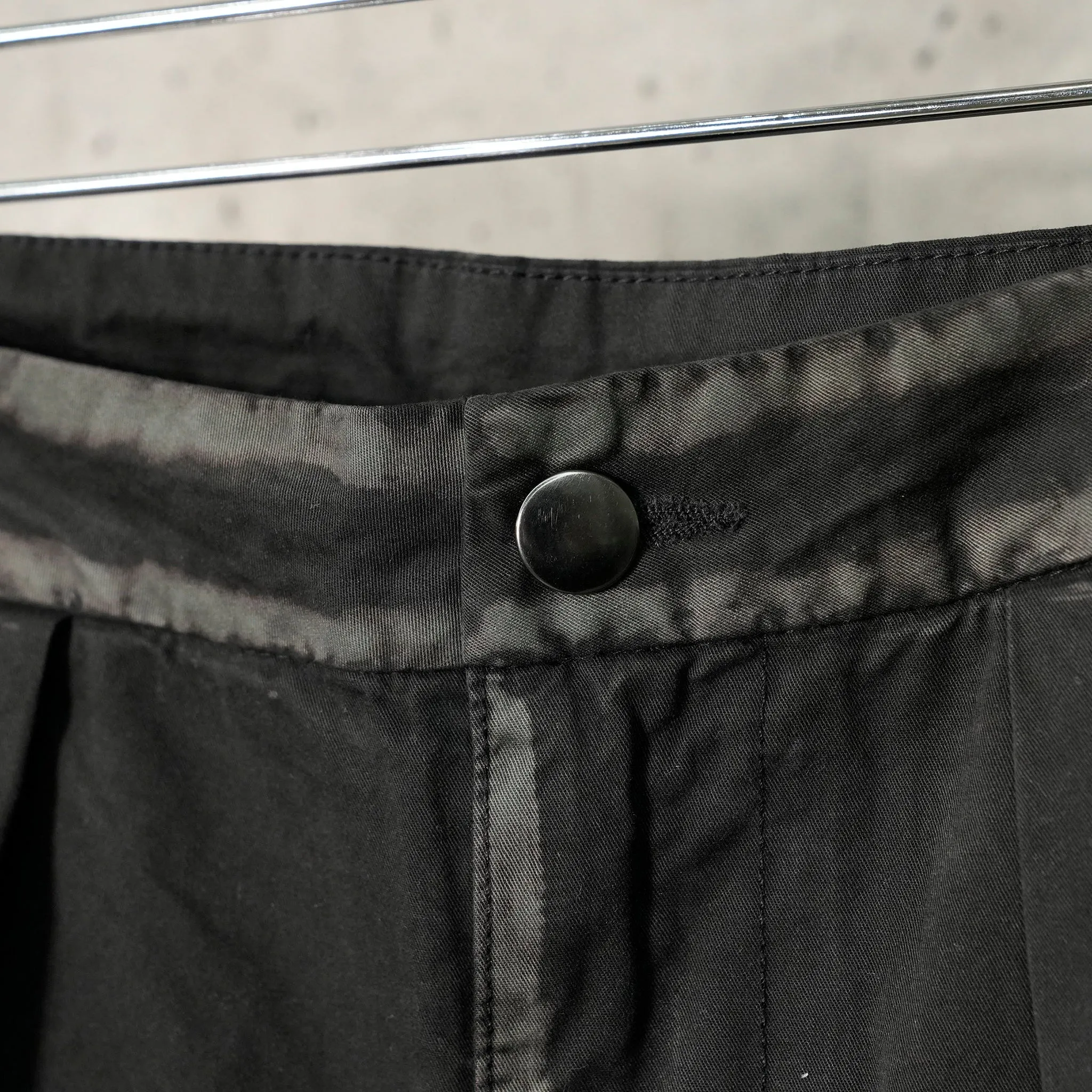 WORN SEAM CARGO BLACK / WORN BLACK